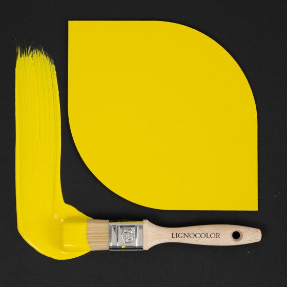 Farbton Hello Yellow auf schwarzem Untergrund gestrichen