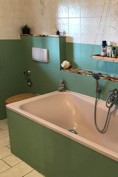 Badezimmerfliesen in der Fliesenfarbe Old Green