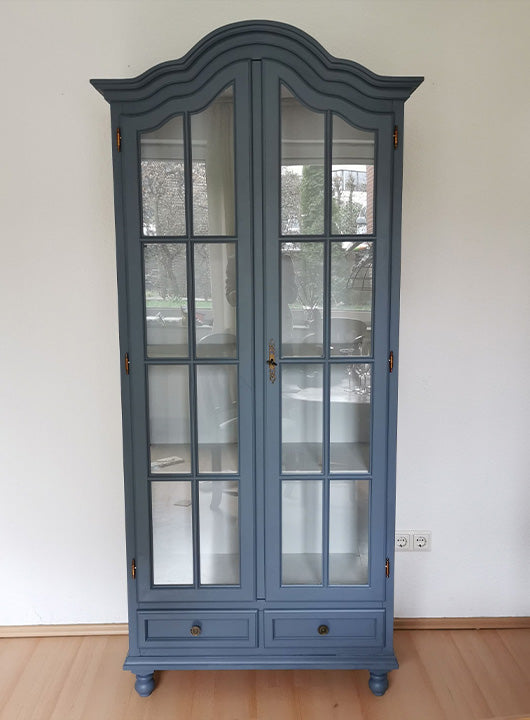Nachherbild Vitrine Kreidefarbe Storm Lignocolor
